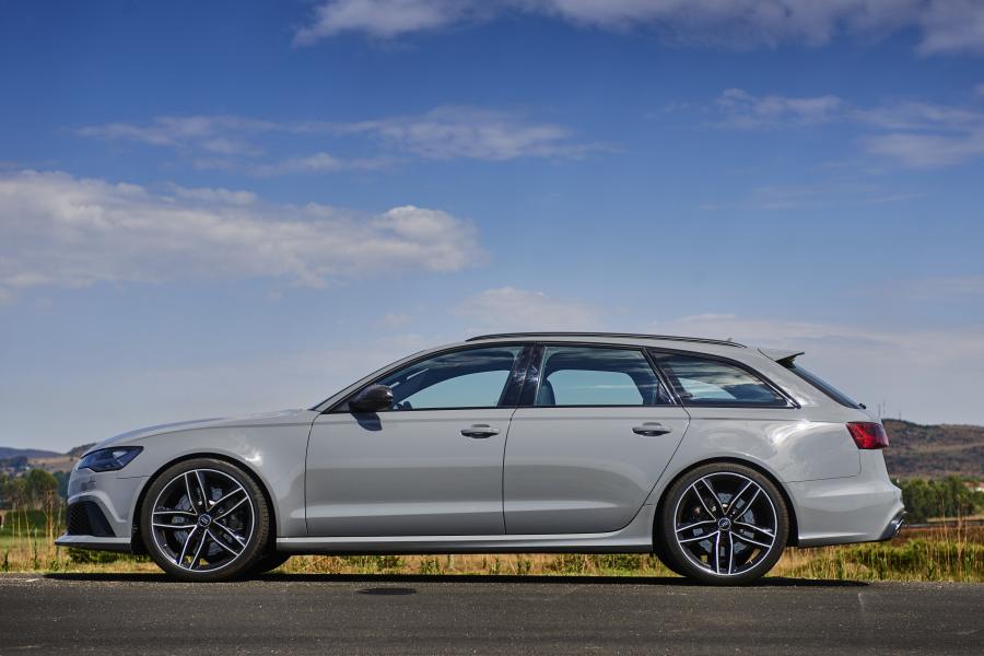  Audi RS6 Avant (4G, C7) 2015 года  (ZA) (фото 2 из 5)